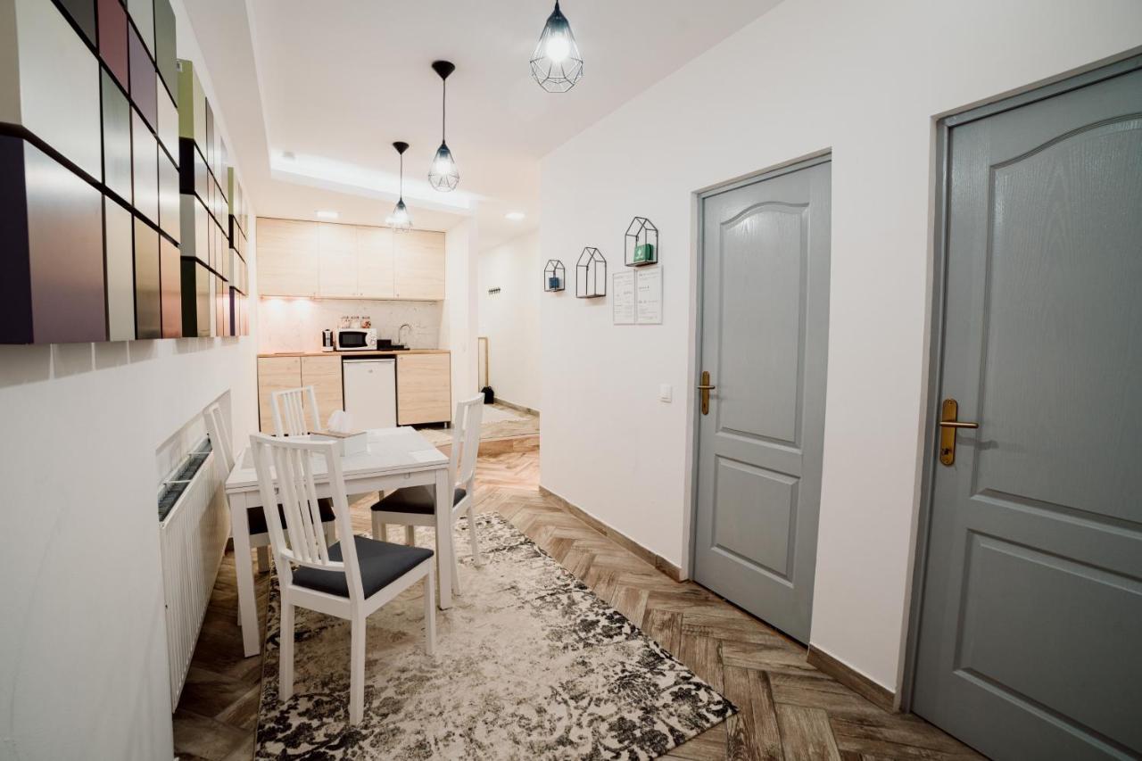 Garden Apartament Petrila Ngoại thất bức ảnh