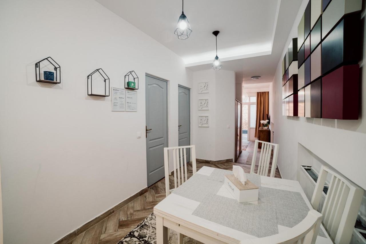 Garden Apartament Petrila Ngoại thất bức ảnh