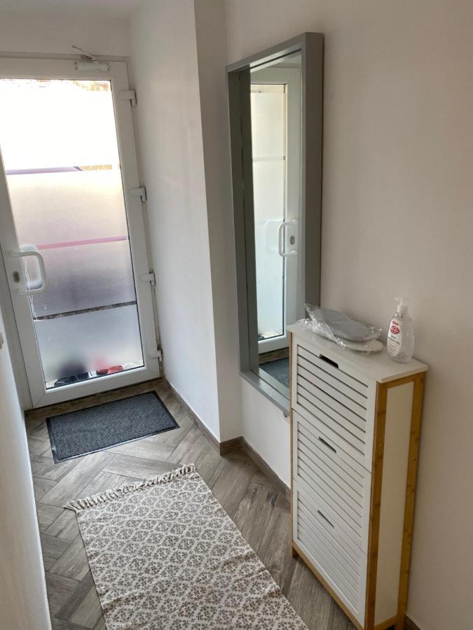 Garden Apartament Petrila Ngoại thất bức ảnh