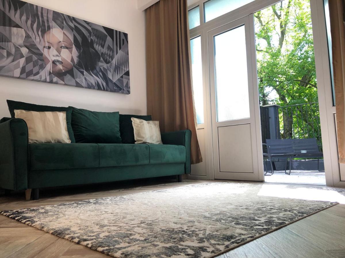 Garden Apartament Petrila Ngoại thất bức ảnh